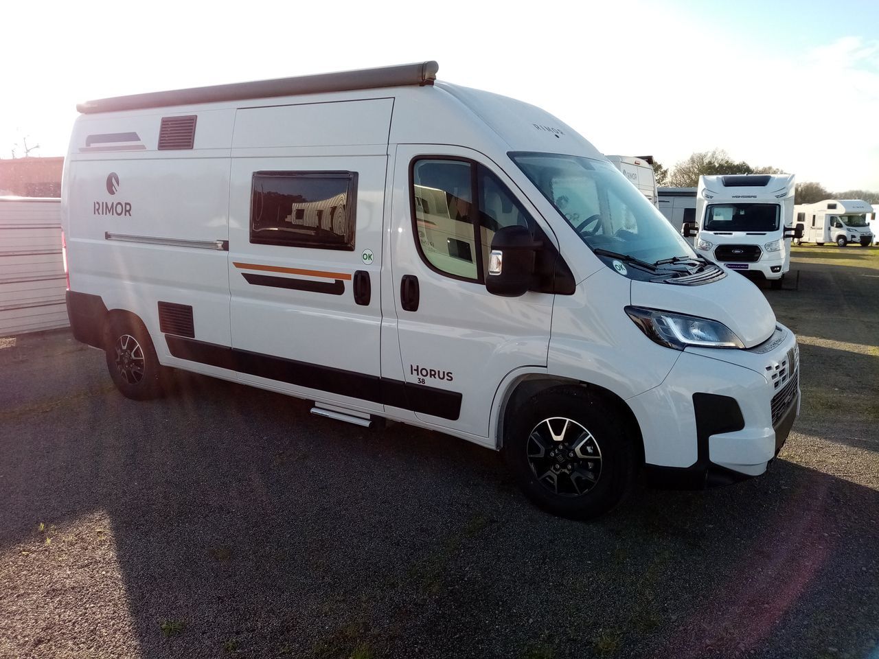 Camping-car RIMOR HORUS 38 TT EQUIPEE